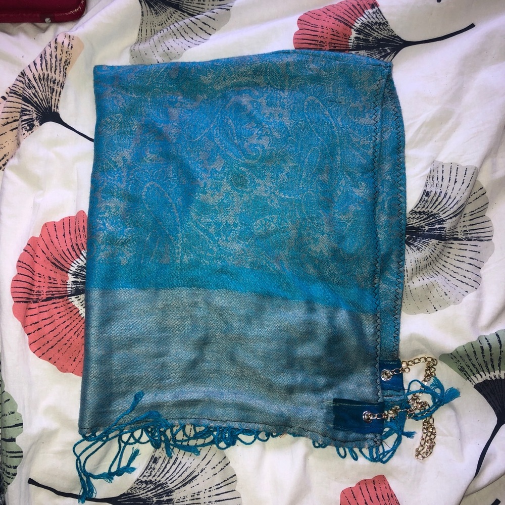 Pashmina Hood With Chain